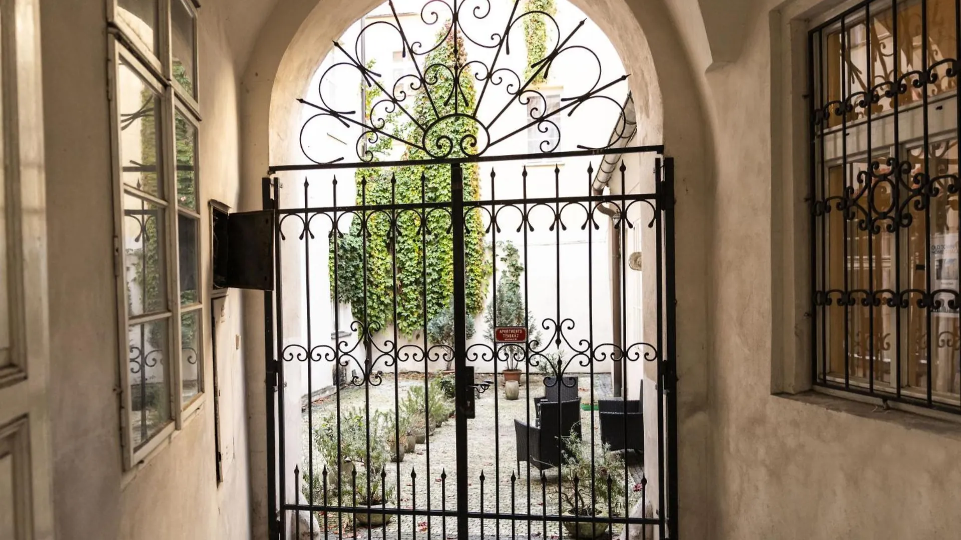 Apartment Old Town Home-3 By Interhome Praga