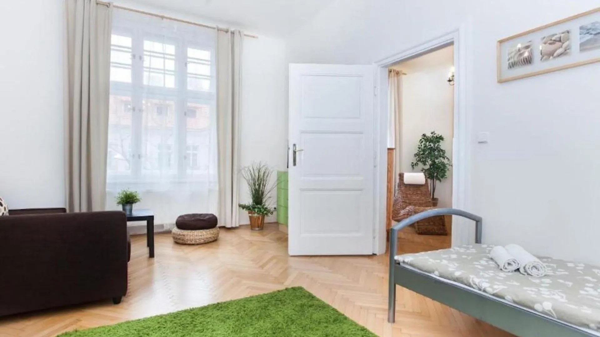 Apartment Old Town Home-3 By Interhome Praga 0*,